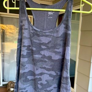 Like-new maternity tank top!